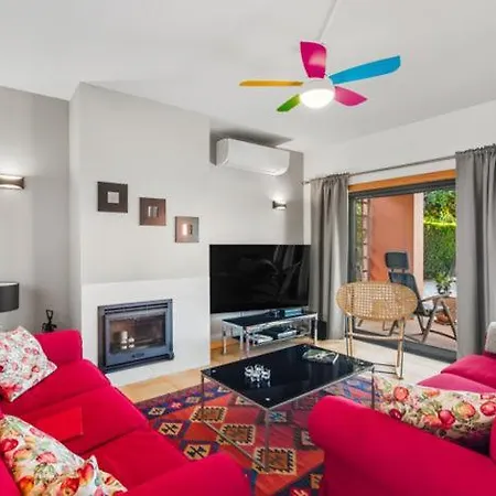 Excellent Location Just Minutes From The Beaches ! Lagos