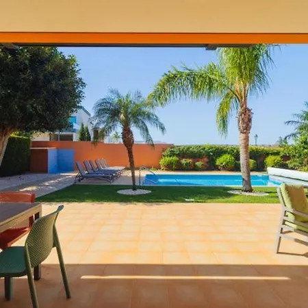 Pensjonat Excellent Location Just Minutes From The Beaches ! Lagos